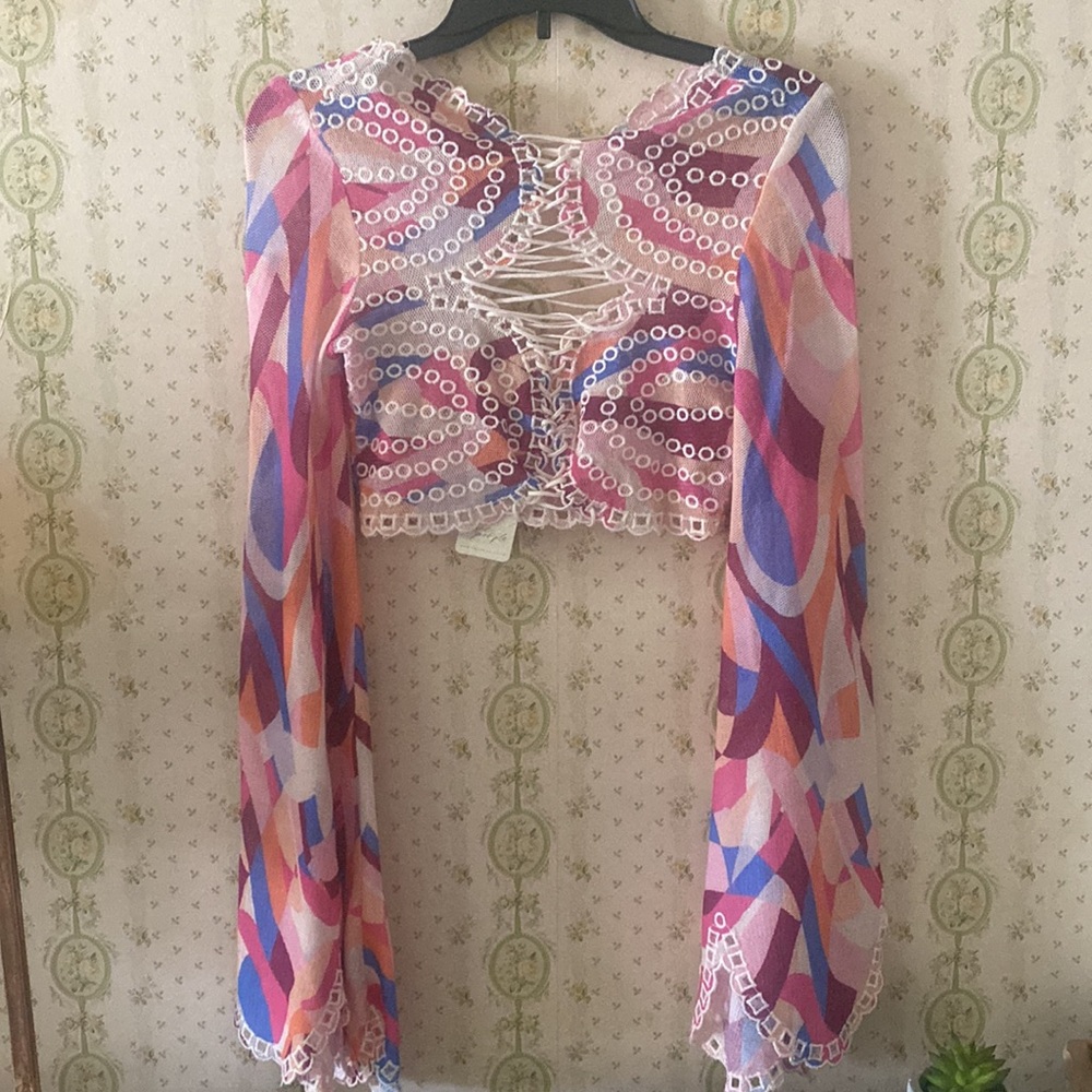 Free People crop top with bell sleeves 🔔🌀